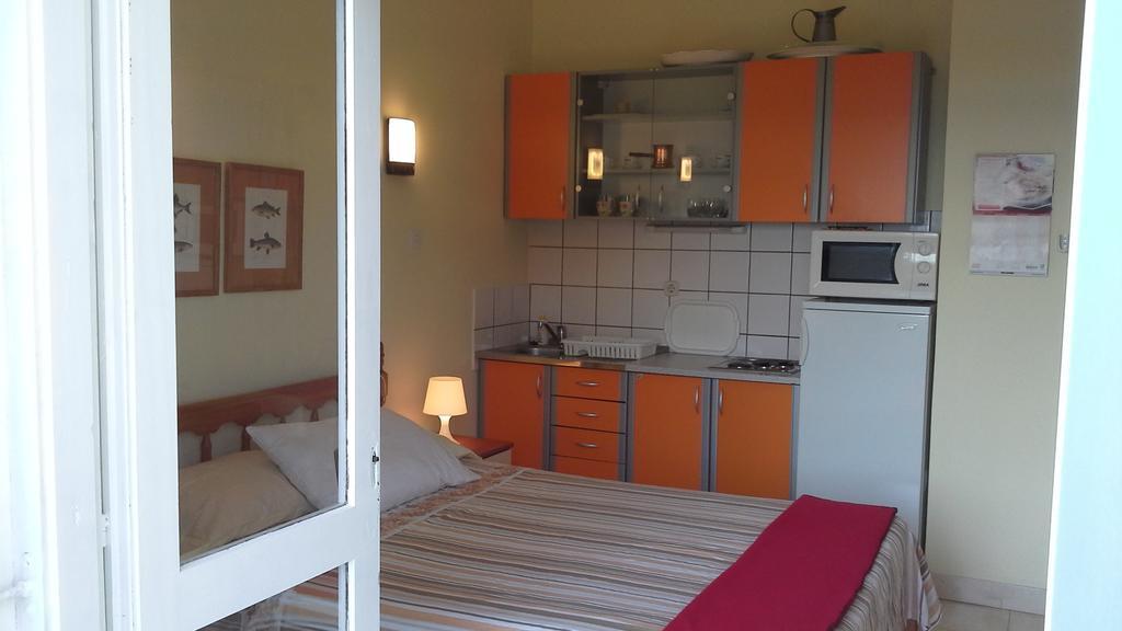 Apartments Anini Dvori Promajna Exterior photo